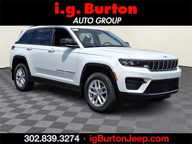 2025 Jeep Grand Cherokee GRAND CHEROKEE LAREDO X 4X4