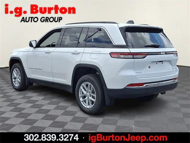 2025 Jeep Grand Cherokee GRAND CHEROKEE LAREDO X 4X4