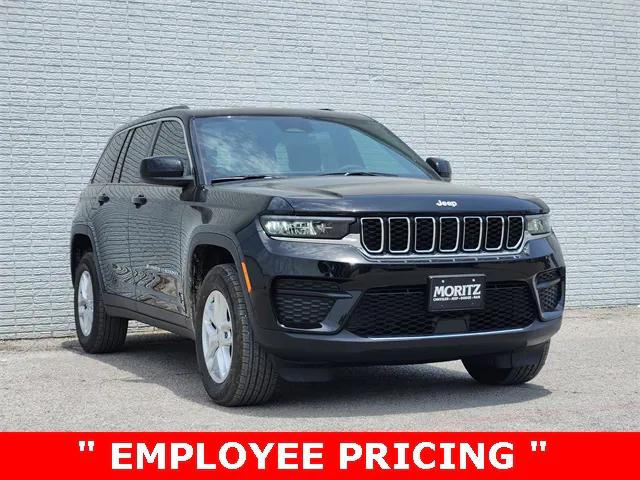 2025 Jeep Grand Cherokee GRAND CHEROKEE LAREDO X 4X4