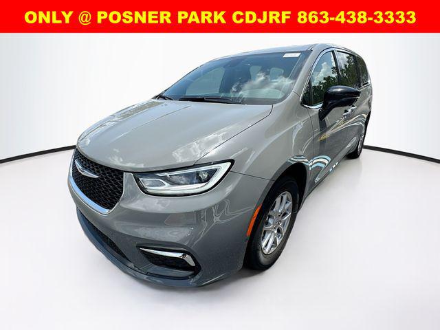 2025 Chrysler Pacifica PACIFICA SELECT