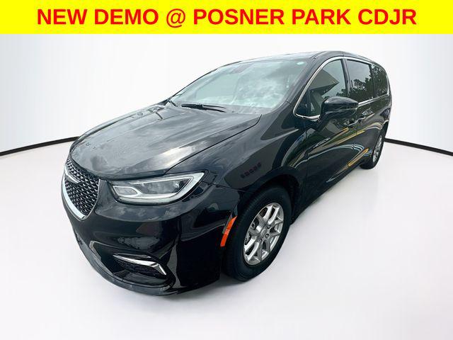 2025 Chrysler Pacifica PACIFICA SELECT