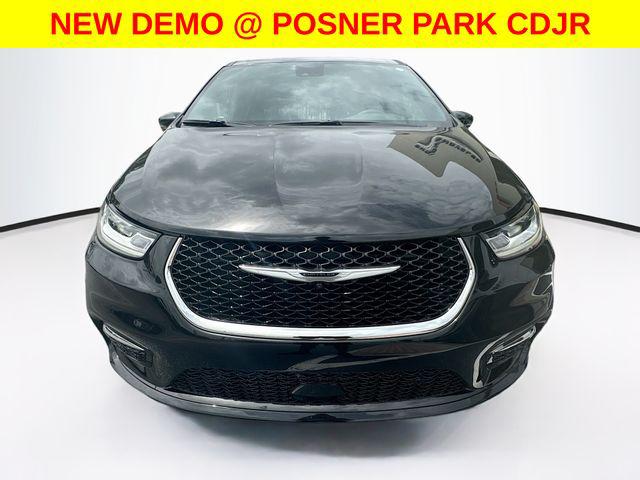 2025 Chrysler Pacifica PACIFICA SELECT