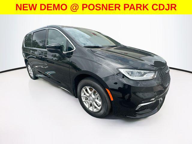 2025 Chrysler Pacifica PACIFICA SELECT