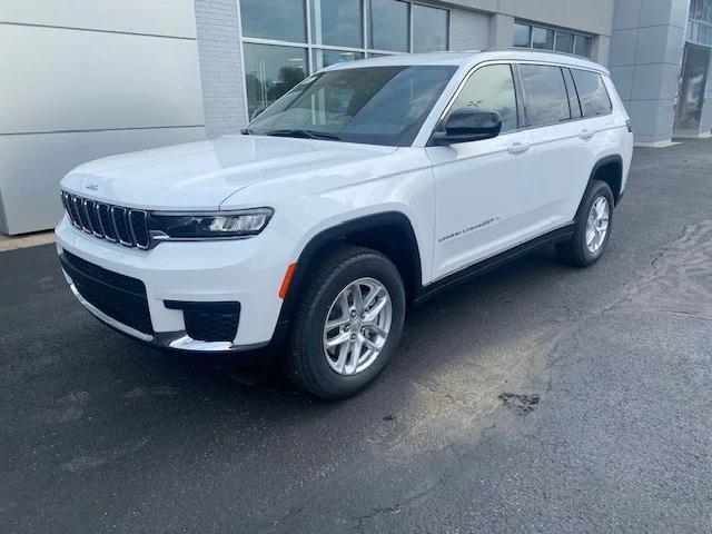 2025 Jeep Grand Cherokee GRAND CHEROKEE L LAREDO 4X4