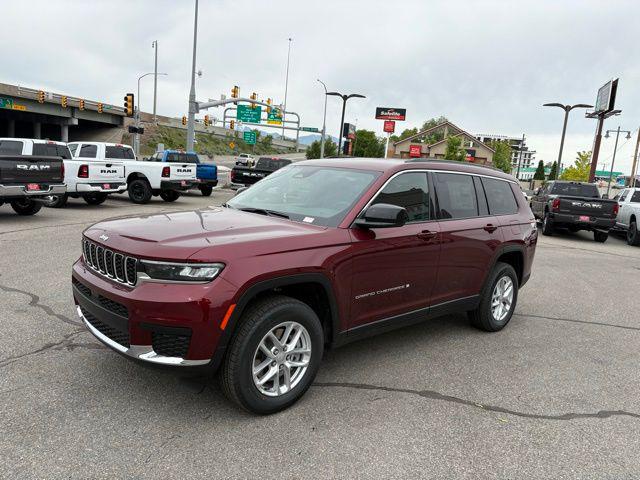 2025 Jeep Grand Cherokee GRAND CHEROKEE L LAREDO 4X4