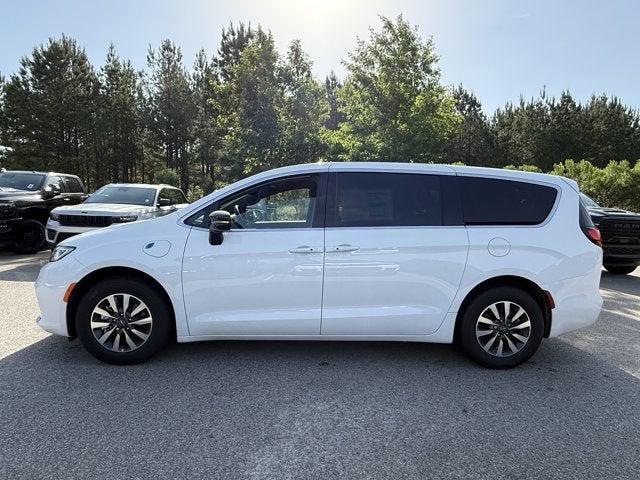 2025 Chrysler Pacifica Hybrid PACIFICA PLUG-IN HYBRID SELECT