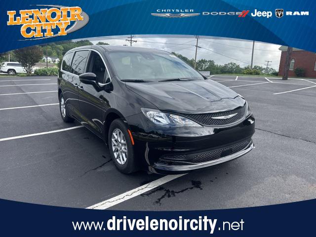 2025 Chrysler Voyager VOYAGER LX