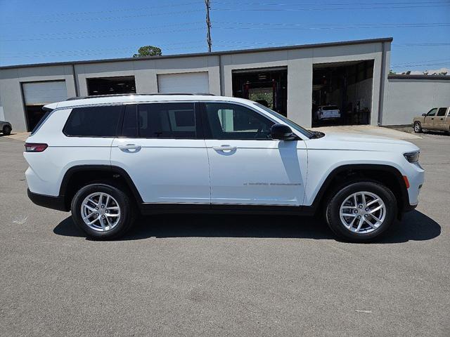 New 2025 Jeep Grand Cherokee Laredo X New 2025 Jeep Grand Cherokee Laredo X