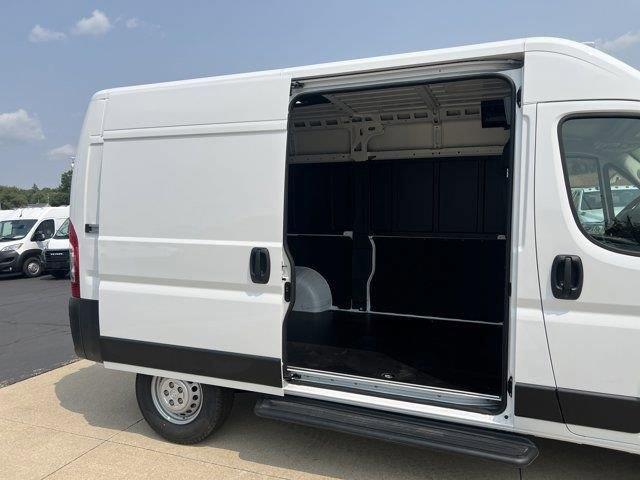 2025 RAM Ram ProMaster RAM PROMASTER 1500 TRADESMAN CARGO VAN HIGH ROOF 136 WB 2025 RAM Ram ProMaster RAM PROMASTER 1500 TRADESMAN CARGO VAN HIGH ROOF 136 WB