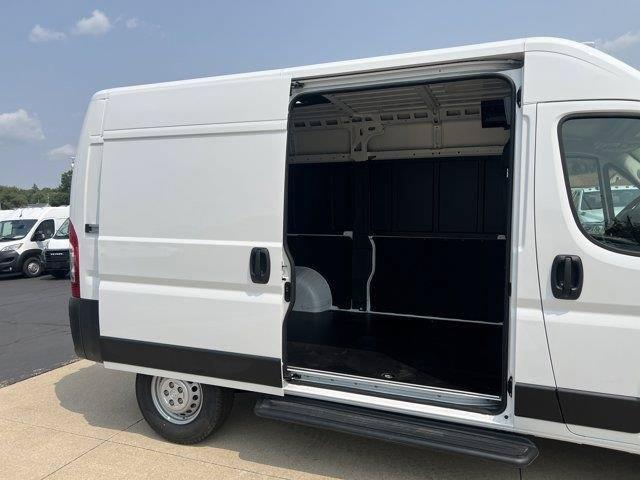2025 RAM Ram ProMaster RAM PROMASTER 1500 TRADESMAN CARGO VAN HIGH ROOF 136 WB 2025 RAM Ram ProMaster RAM PROMASTER 1500 TRADESMAN CARGO VAN HIGH ROOF 136 WB