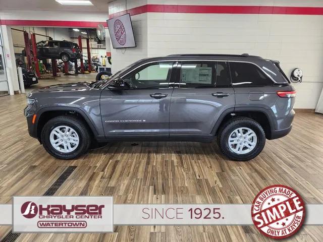 2025 Jeep Grand Cherokee GRAND CHEROKEE LAREDO 4X4