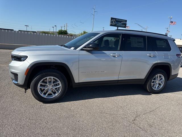 2025 Jeep Grand Cherokee GRAND CHEROKEE L LAREDO 4X4