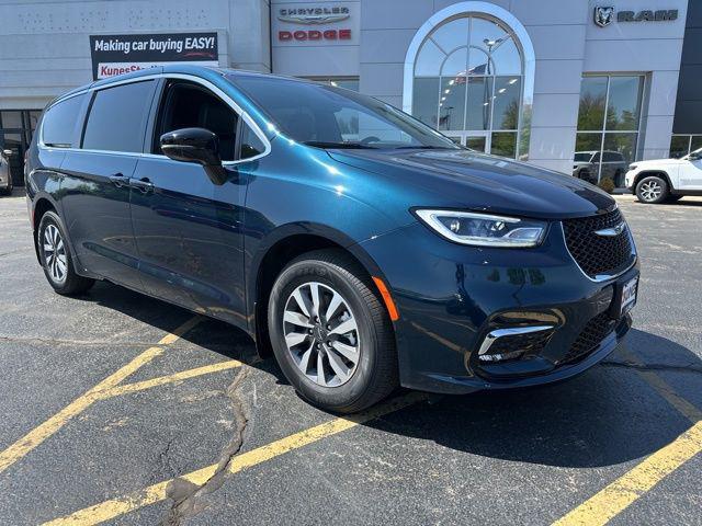 2025 Chrysler Pacifica Hybrid PACIFICA PLUG-IN HYBRID SELECT