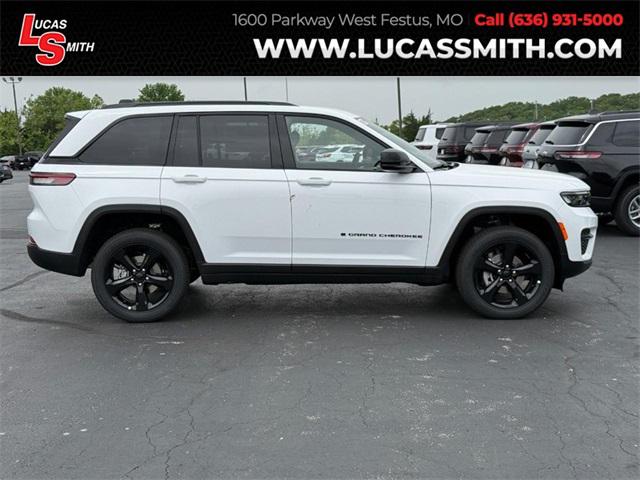 2025 Jeep Grand Cherokee GRAND CHEROKEE ALTITUDE 4X4