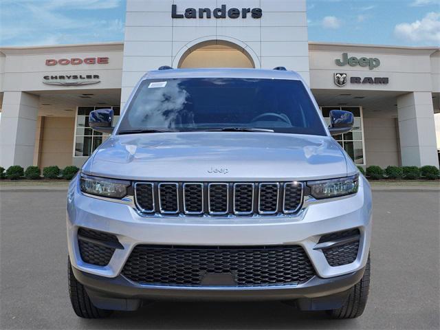 2025 Jeep Grand Cherokee GRAND CHEROKEE LAREDO 4X2