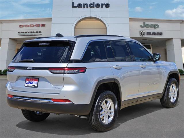 2025 Jeep Grand Cherokee GRAND CHEROKEE LAREDO 4X2