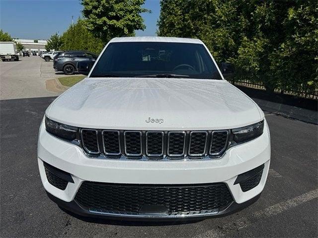2025 Jeep Grand Cherokee GRAND CHEROKEE LAREDO 4X4