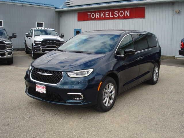 2025 Chrysler Pacifica PACIFICA SELECT AWD