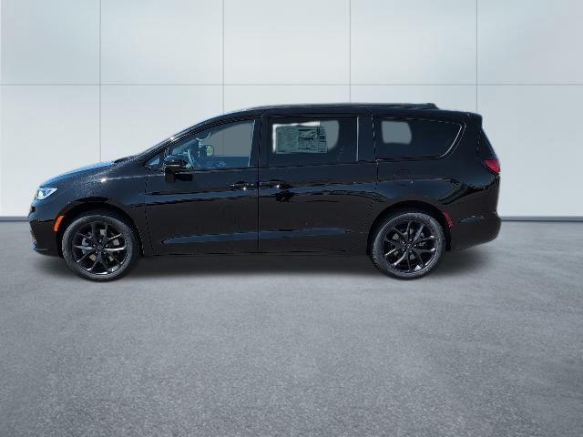 2025 Chrysler Pacifica PACIFICA LIMITED AWD
