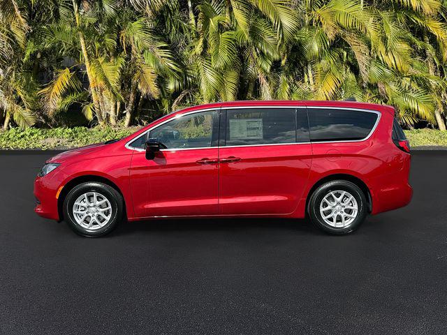 2025 Chrysler Voyager VOYAGER