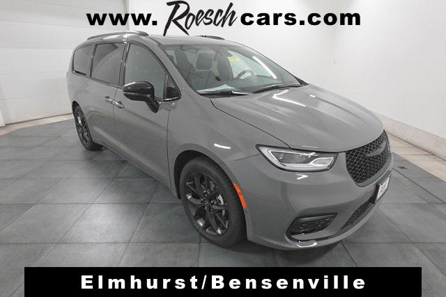 2025 Chrysler Pacifica PACIFICA LIMITED