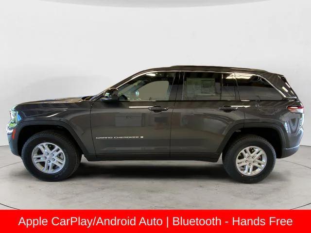 2025 Jeep Grand Cherokee GRAND CHEROKEE LAREDO 4X4