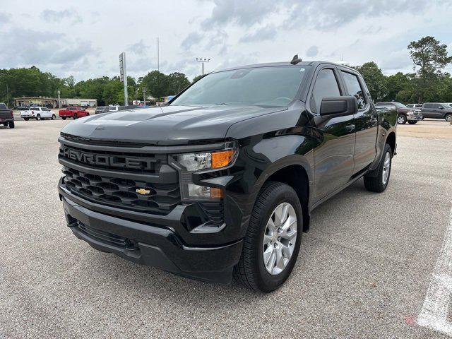 2022 Chevrolet Silverado 1500 4WD Crew Cab Short Bed Custom