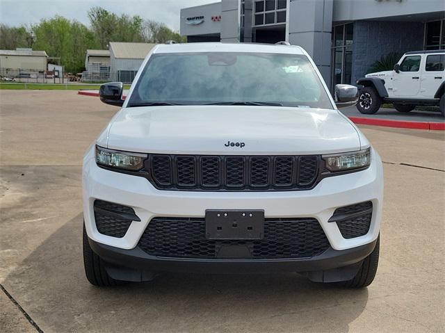 2023 Jeep Grand Cherokee Altitude 4x2