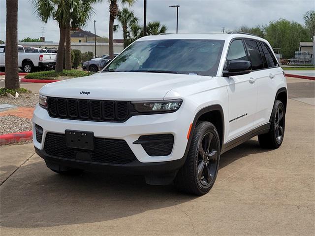 2023 Jeep Grand Cherokee Altitude 4x2