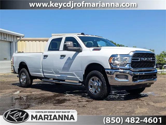 2023 RAM 2500 Tradesman Crew Cab 4x4 8 Box
