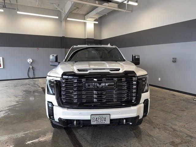2025 GMC Sierra 3500HD 4WD Crew Cab Standard Bed Denali Ultimate