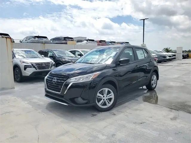 2025 Nissan Kicks S