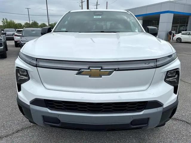 2025 Chevrolet Silverado EV LT