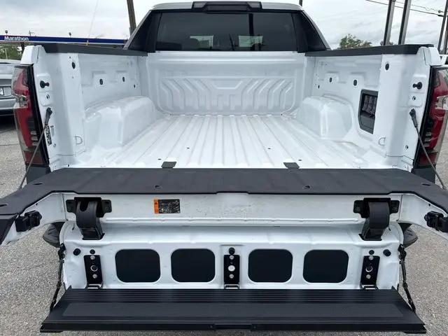 2025 Chevrolet Silverado EV LT