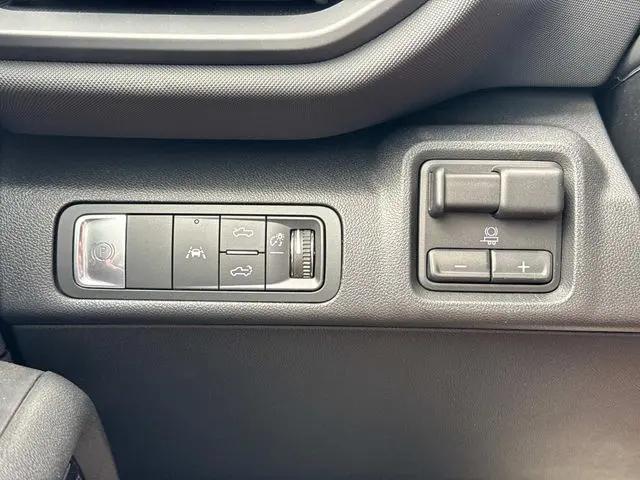 2025 Chevrolet Silverado EV LT