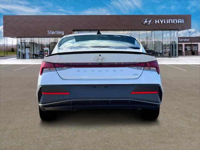 2025 Hyundai Elantra Blue - Photo 8