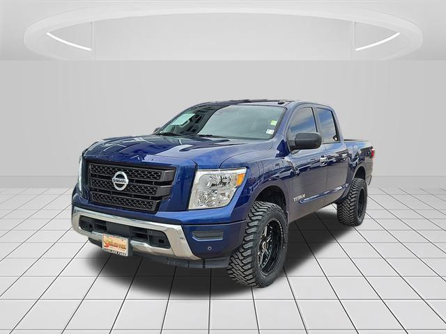 2021 Nissan TITAN Crew Cab SV 4x2