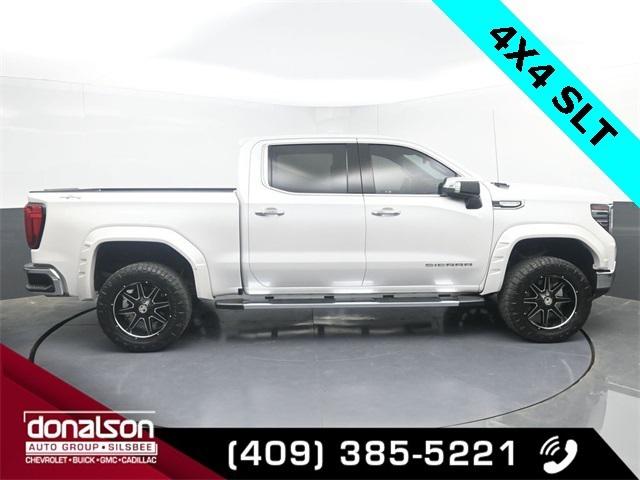2022 GMC Sierra 1500 4WD Crew Cab Short Box SLT