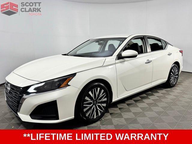 2023 Nissan Altima SV FWD