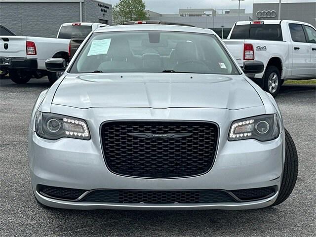 2022 Chrysler 300 Touring