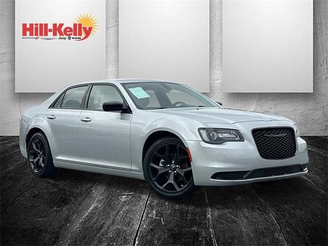 2022 Chrysler 300 Touring