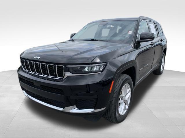 2022 Jeep Grand Cherokee L Laredo 4x4