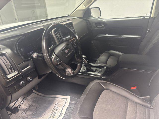 2022 GMC Canyon 4WD Crew Cab Short Box AT4 - Cloth