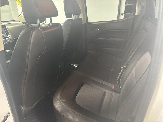 2022 GMC Canyon 4WD Crew Cab Short Box AT4 - Cloth