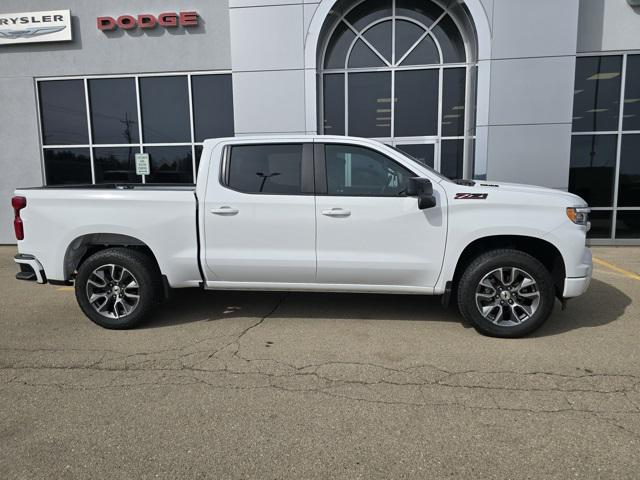 2024 Chevrolet Silverado 1500 4WD Crew Cab Short Bed RST