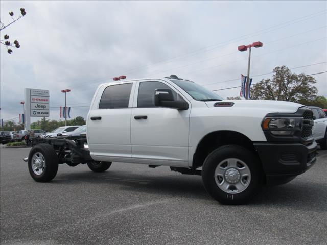 2024 RAM Ram 2500 RAM 2500 TRADESMAN CREW CAB 4X4 8 BOX
