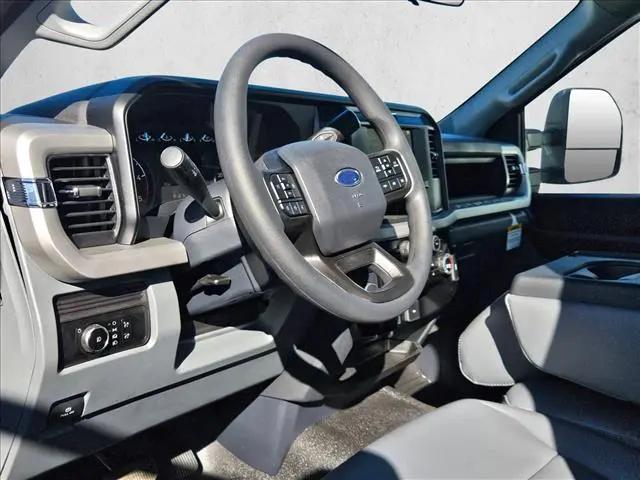 2025 Ford F-550 XL