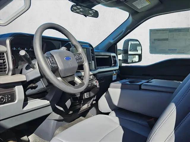 2025 Ford F-550 XL