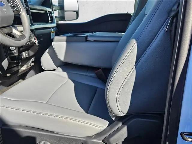 2025 Ford F-550 XL