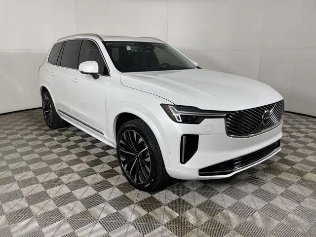 2025 Volvo XC90 Plug-In Hybrid T8 Plus 6-Seater